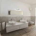 Bed and Breakfast C Luxury Estate